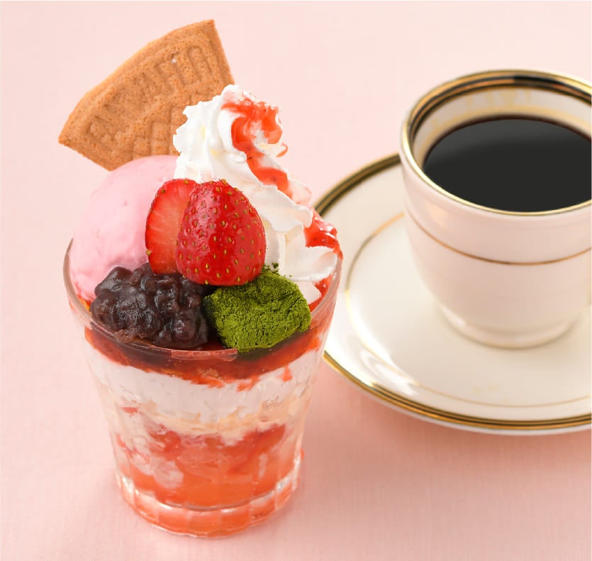 [銀座清月堂本店]  「いちごのミニパフェセット コーヒー付」 1,430円