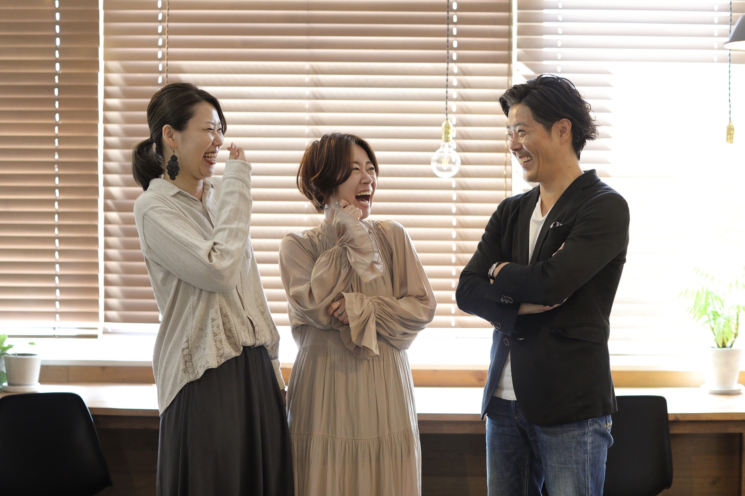 当社で活躍する女性社員の様子