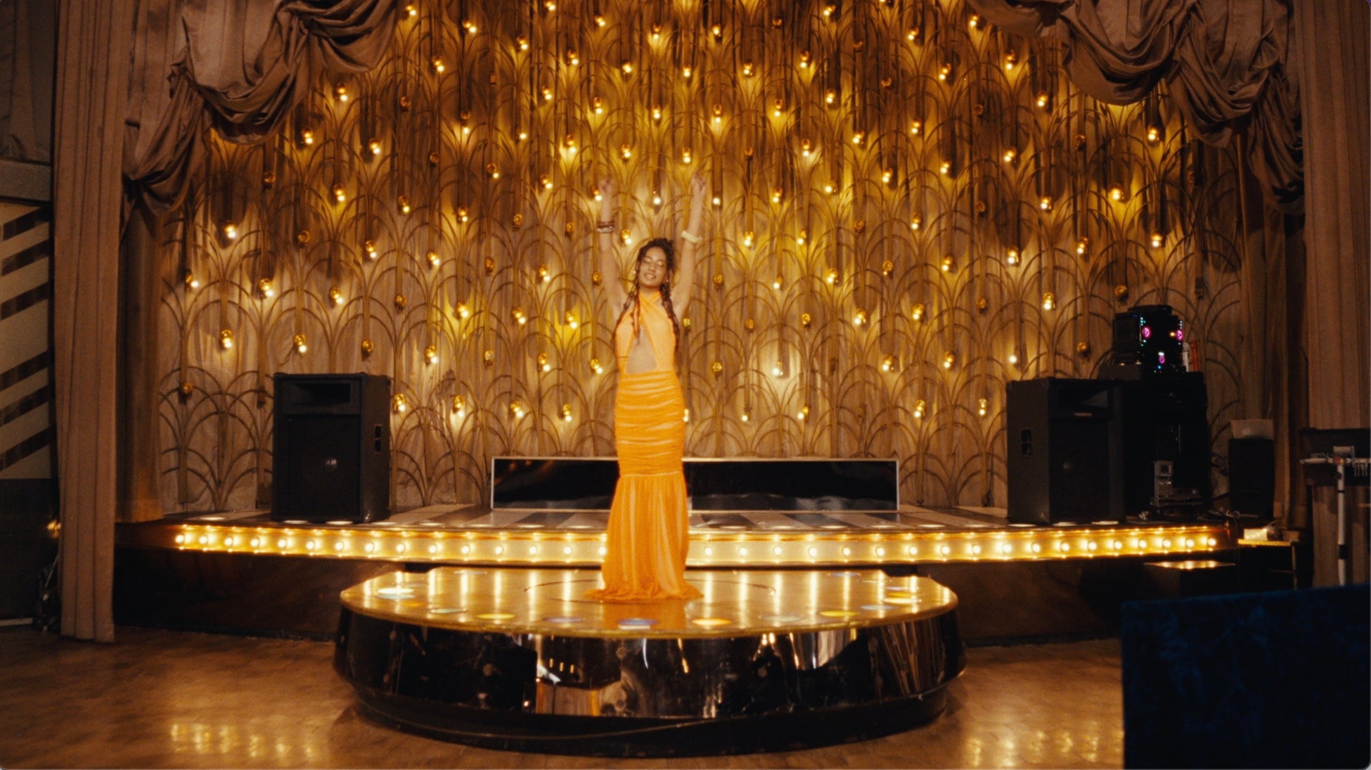 MFS Releases 1st FULL ALBUM ‘COMBO’ Today! Watch ‘Combo’ MV, Solo Concert Announced MFS Releases 1st FULL ALBUM ‘COMBO’ Today! Watch ‘Combo’ MV, Solo Concert Announced