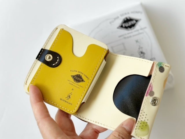 クアトロガッツと冨士屋製菓本舗のコラボの刻印