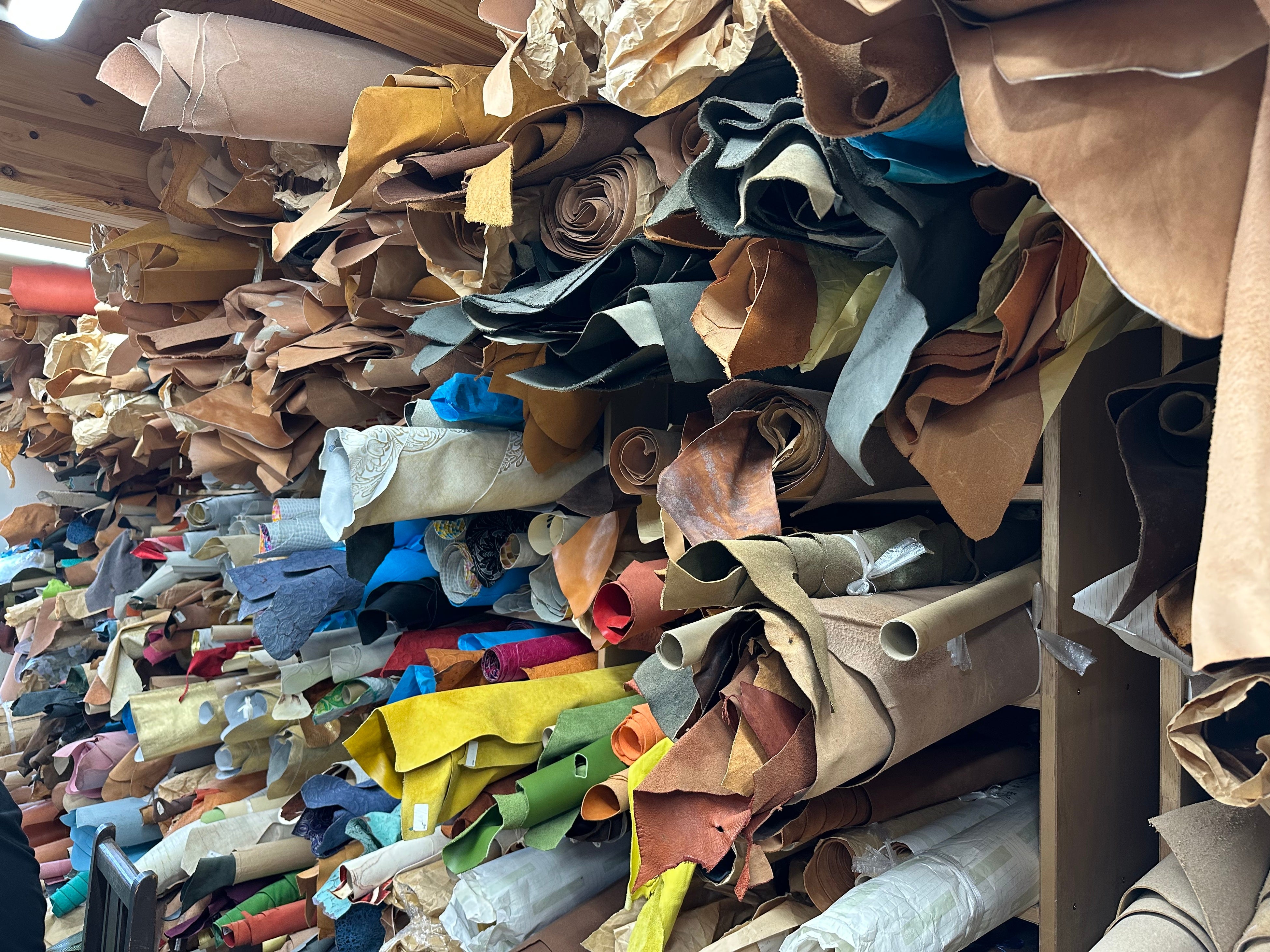 クアトロガッツにある栃木レザー