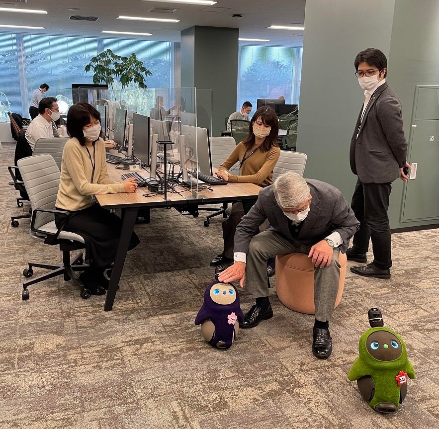 先着30社限定！10日間無料で『LOVOT』との暮らしを体験