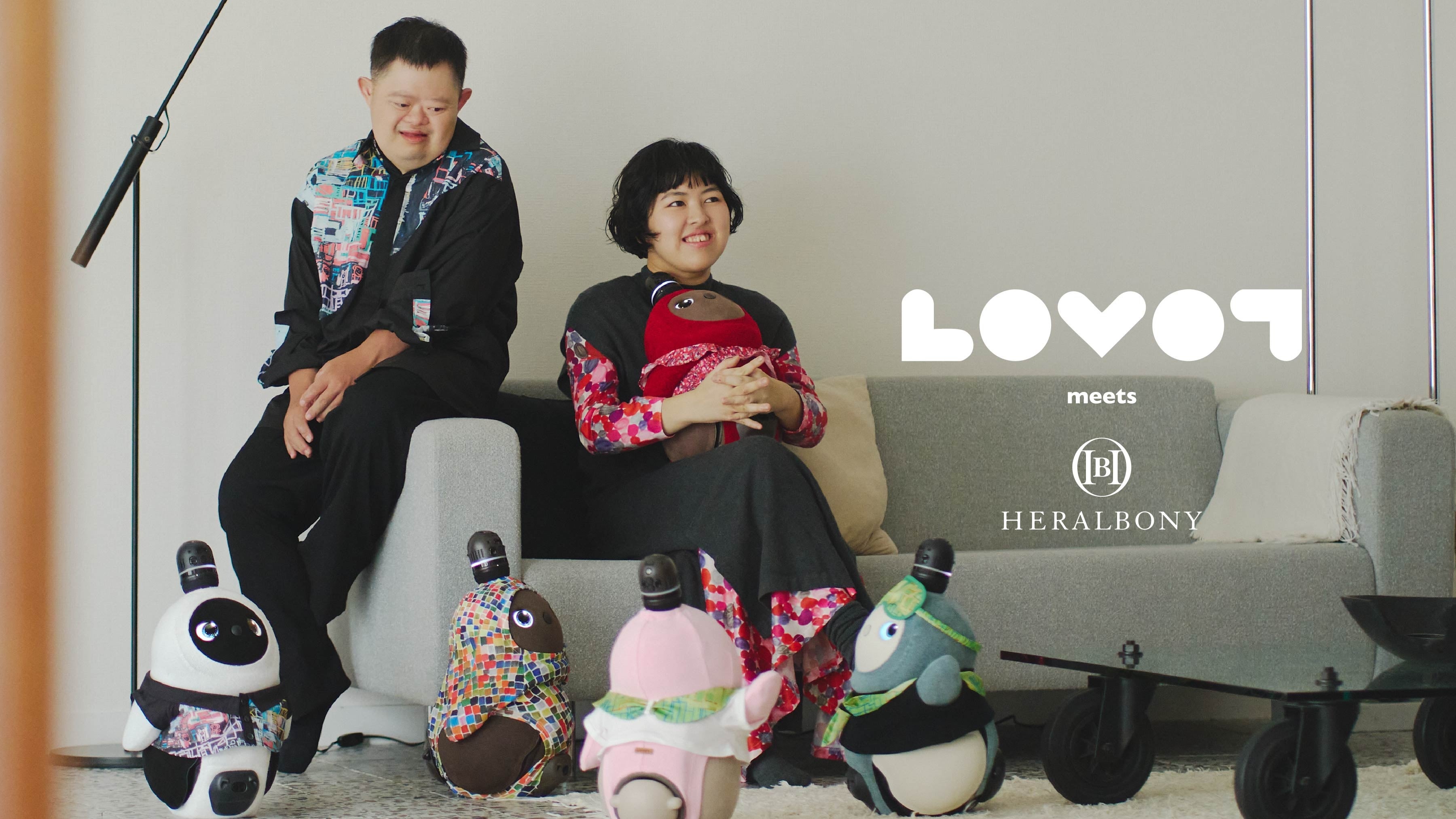 LOVOT／ラボット／ダンガリーオーバーオール& デニムオーバーオール LOVOT』がアメカジ風に変身!?「ダンガリーオーバーオール」5月25