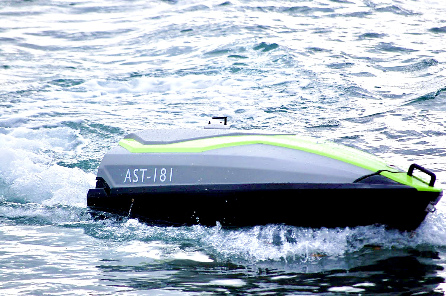 ボート型ドローン AST-181
