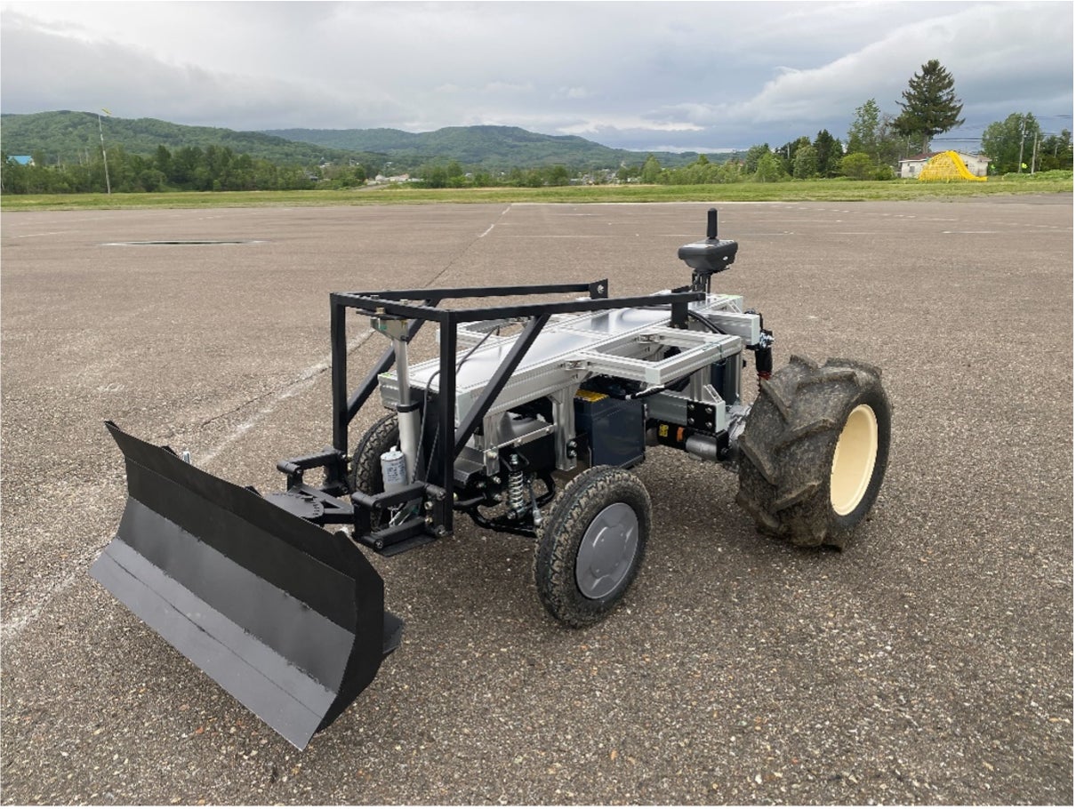 エバーブルーテクノロジーズ、小型無人除雪機「除雪ドローン🄬V3」を開発、製品化により雪国の課題解決に貢献 | エバーブルテクノロジーズ株式会社のプレスリリース