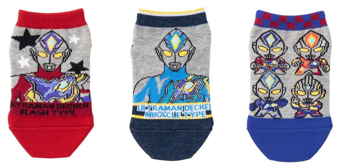 人気番組『ウルトラマンデッカー』よりカード付きアパレルアイテム第2