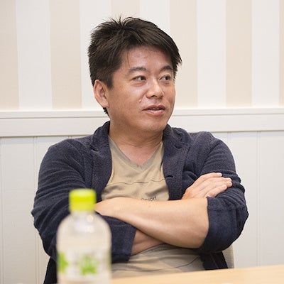 堀江貴文プロデュース、一般社員がPythonエンジニアに転生する