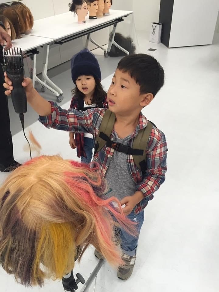 気分はプロのスタイリスト!ヘアカット体験
