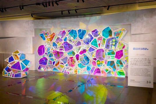 タカラベルモントグループ従業員らの手で、「万博レガシー」の想いを形に ~「量子飛躍する美の世界」大阪本社にて~ タカラベルモントグループ従業員らの手で、「万博レガシー」の想いを形に ~「量子飛躍する美の世界」大阪本社にて~