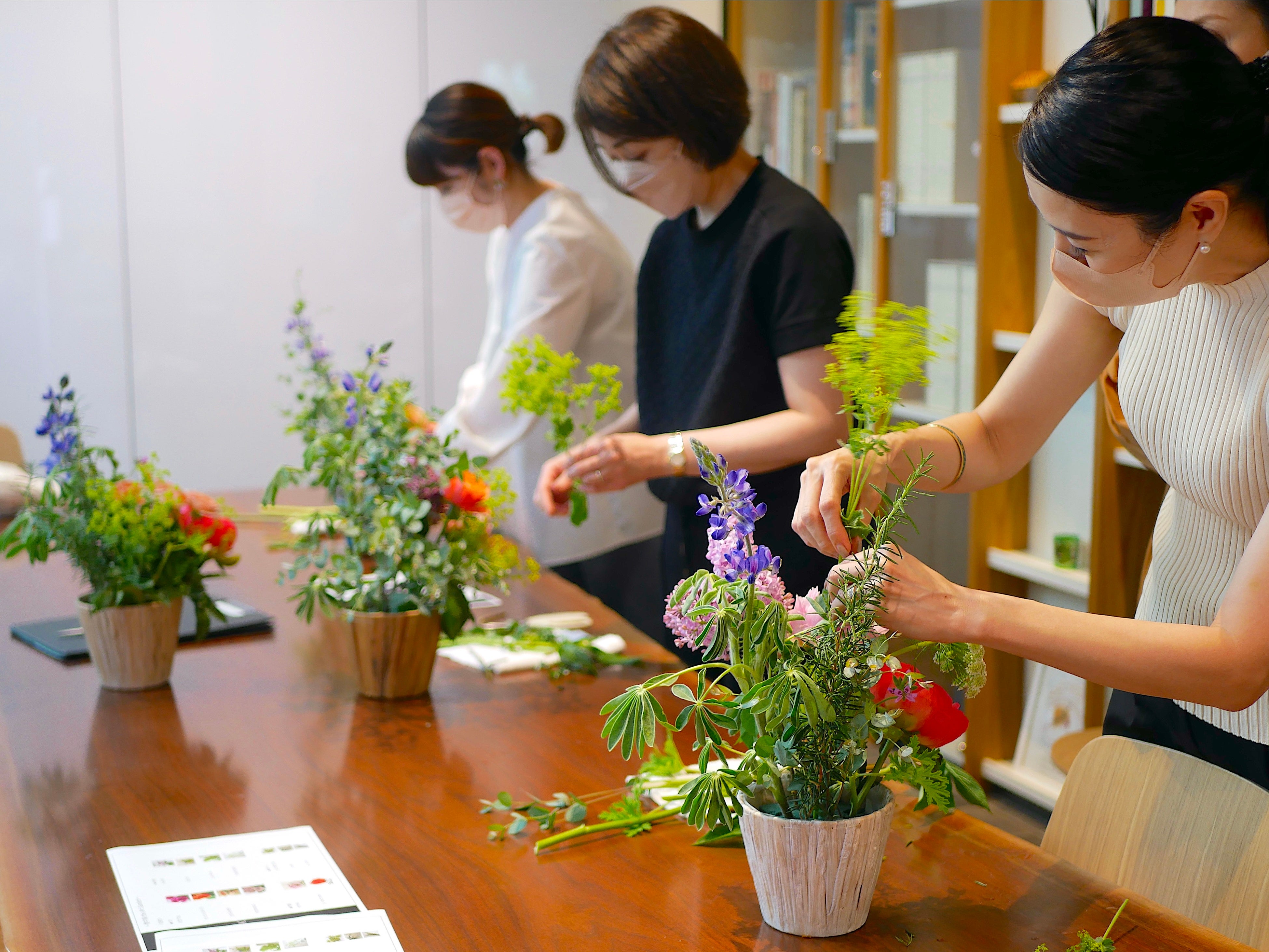 鮮やかな色彩と華やかな香りに包まれて癒し効果は抜群です！