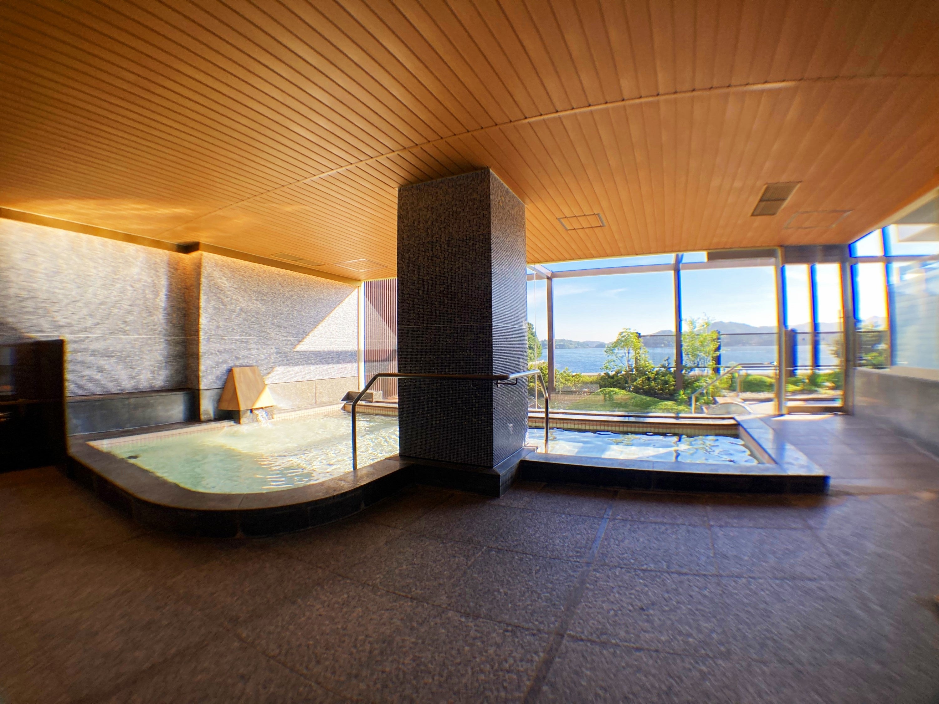 「いのはな湯」浴室