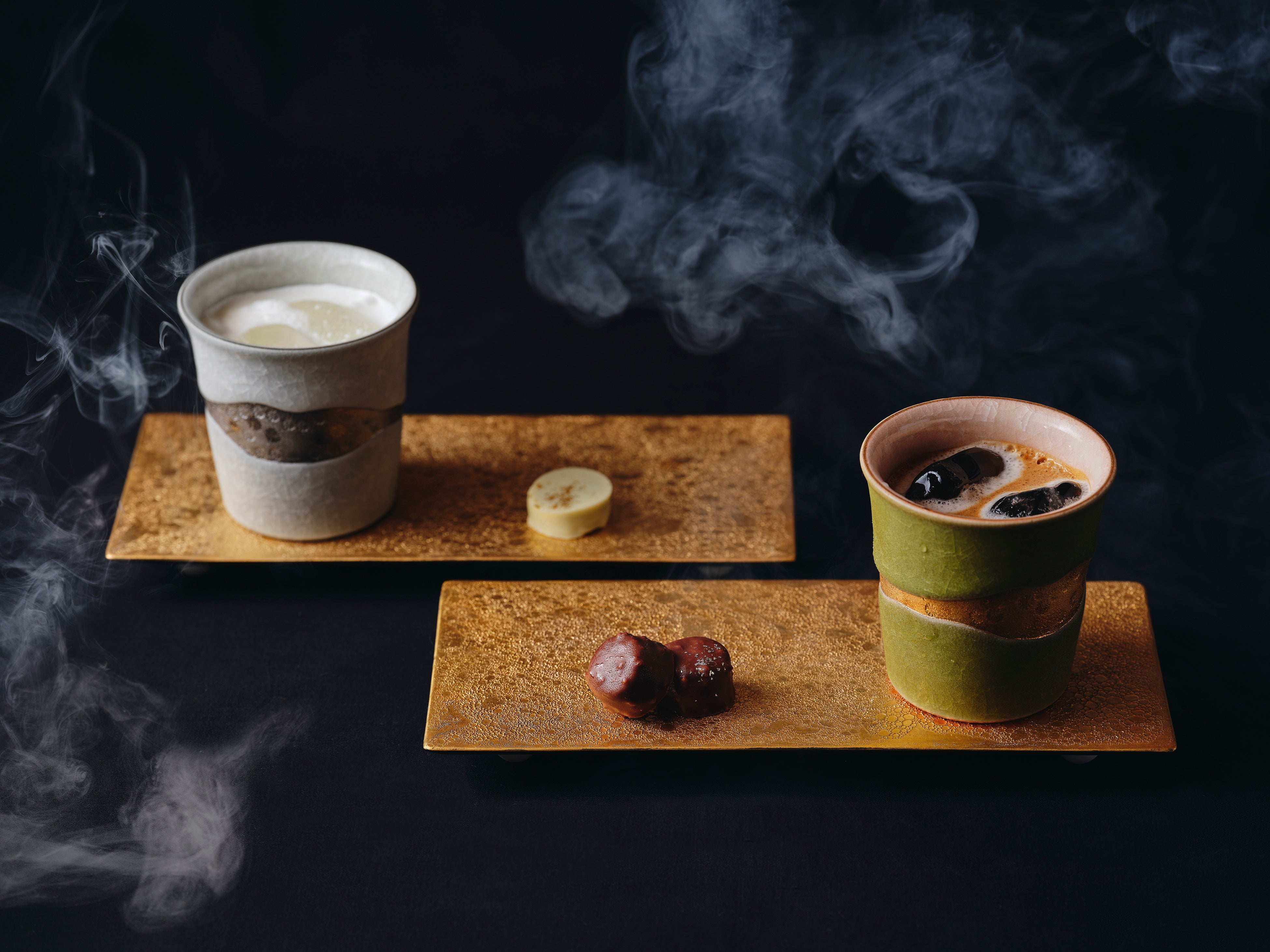 右「トネール・ショコラ」 左「ヴァン・ショコラ」