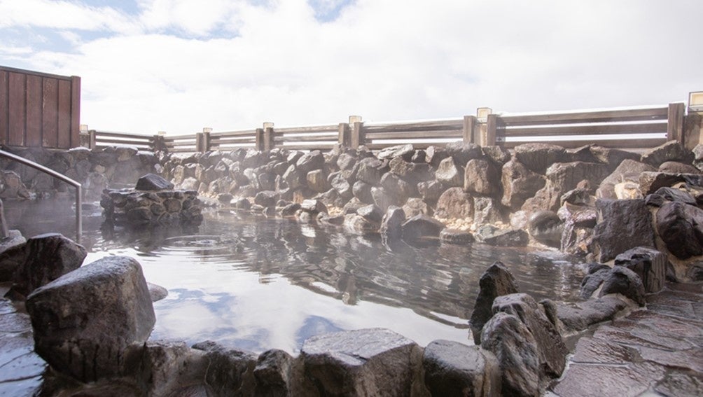ホテル内温泉大浴場露天風呂