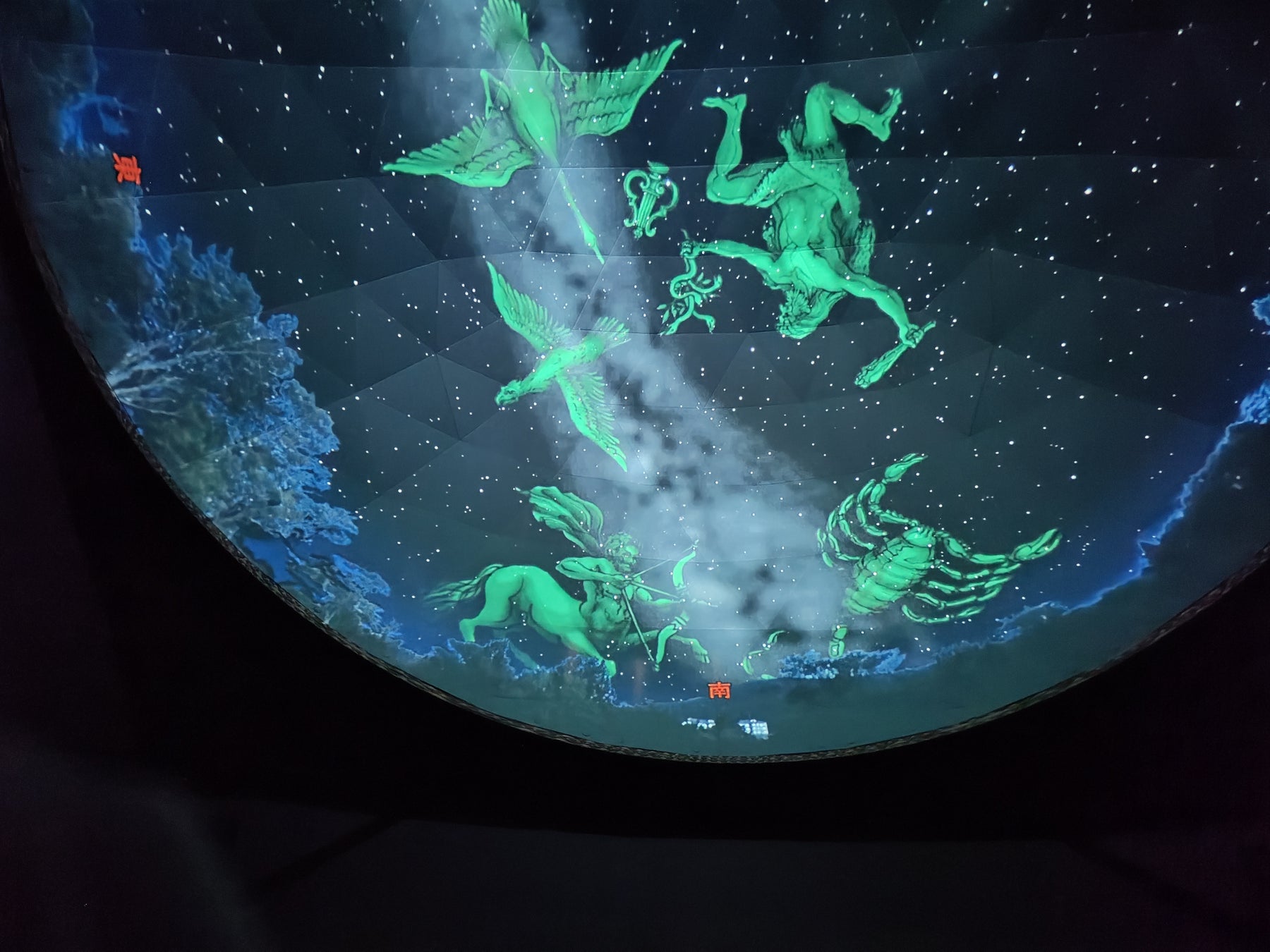 プラネタリウムならではの星座解説