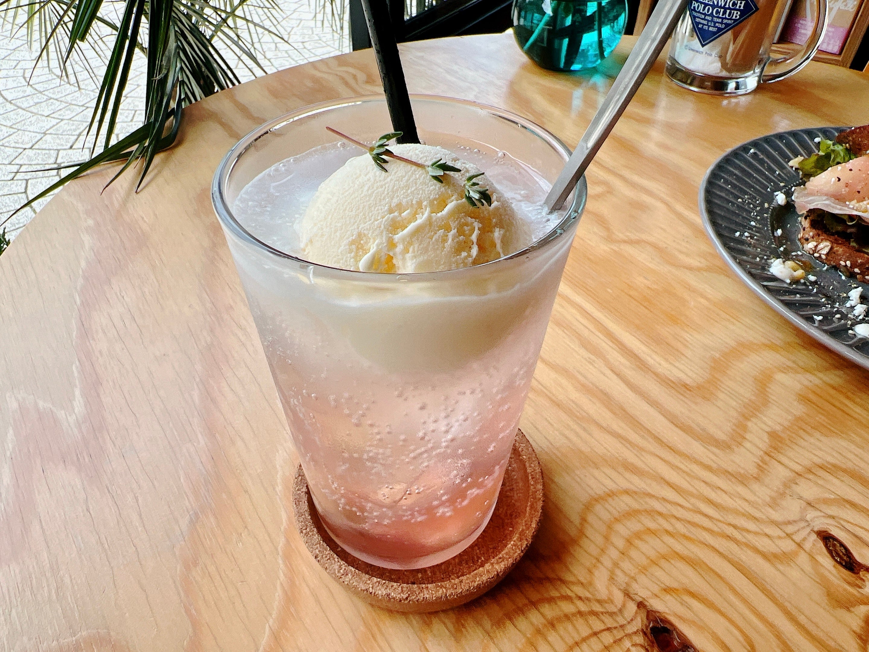 クリームソーダロゼ（税込700円）