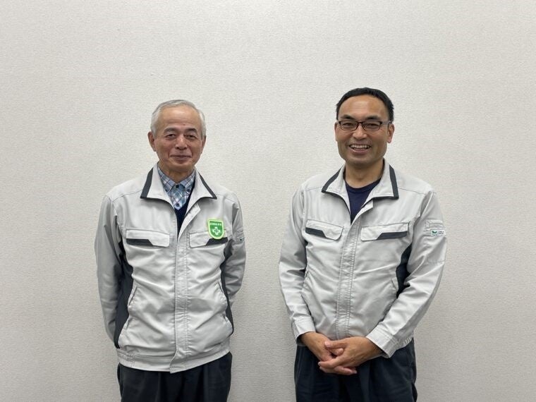 ミドリ電機製造株式会社 総務部 部長 押山一義さん（左）ヘルメット品質技術部 部長 澁川和明さん（右）