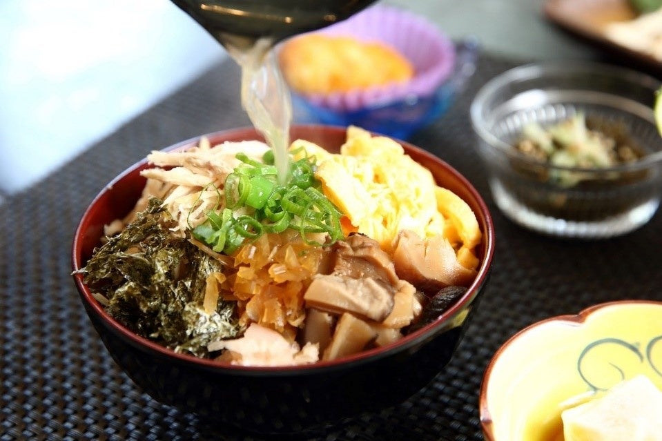 鶏飯丼（※画像はイメージ）