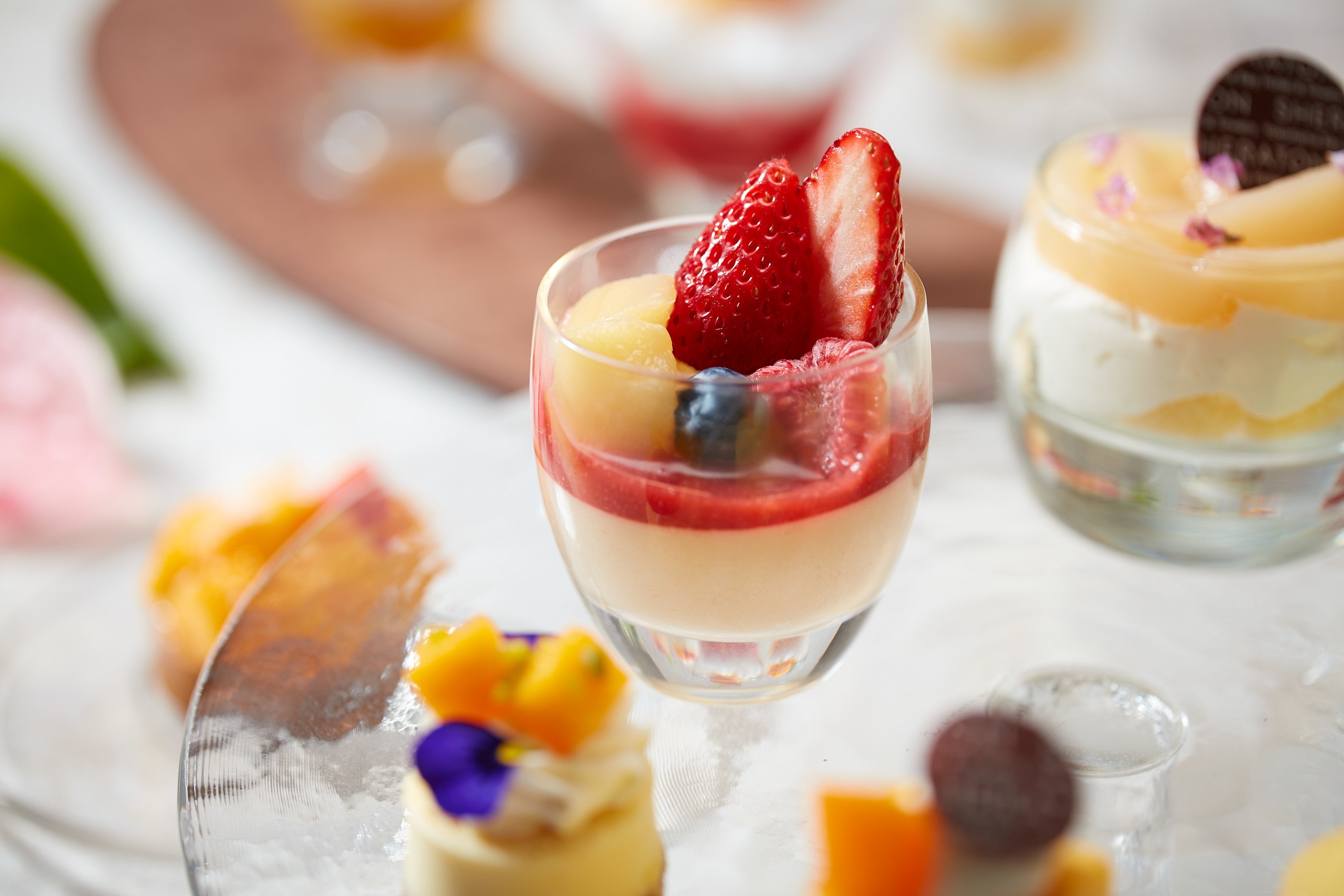 白桃のコンポート　紅茶のムース