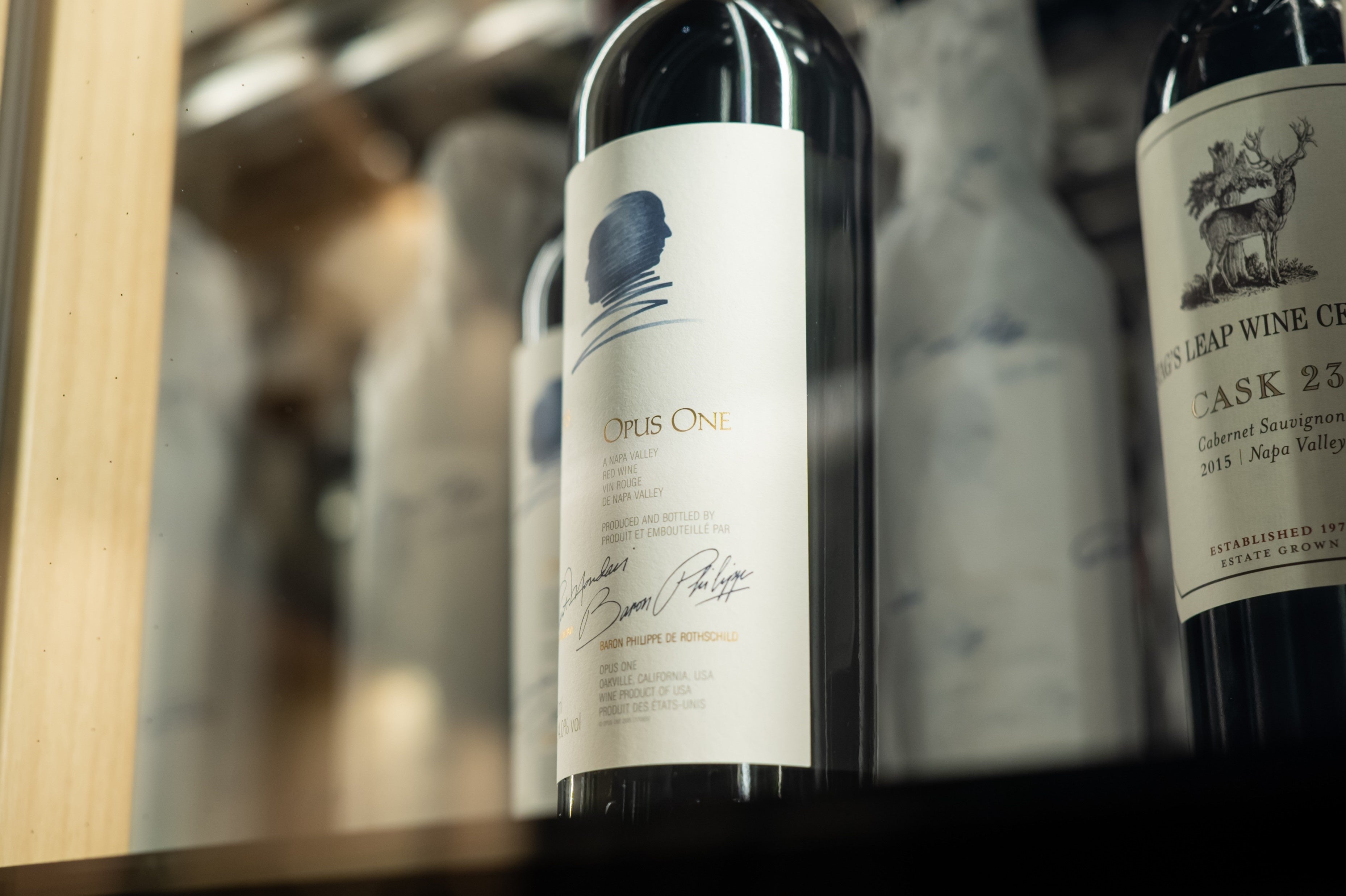 オーパスワンやカスク23など、 プレミアムなワインも多数ご用意