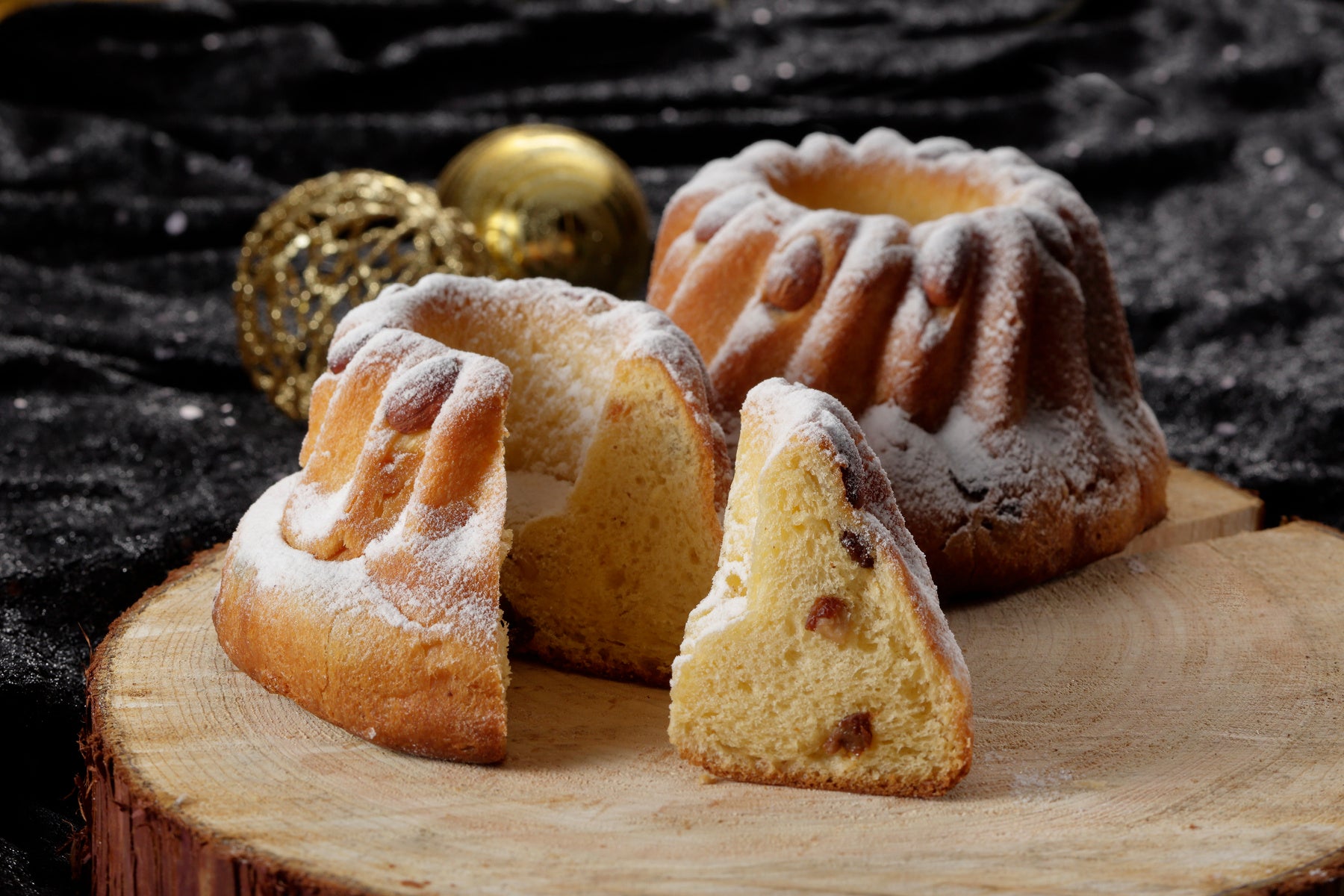 フランス・アルザス地方で 食べられるクグロフ