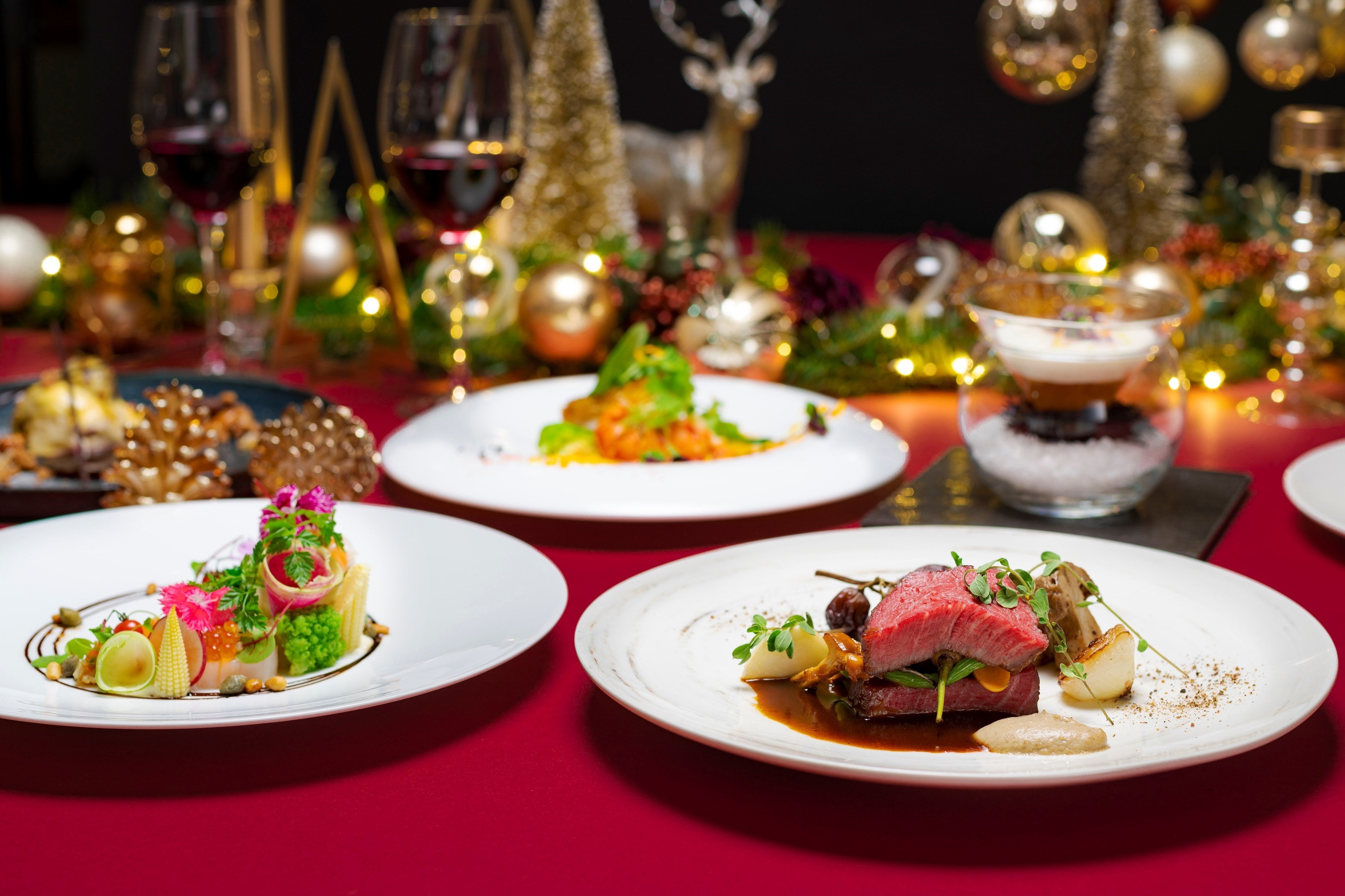 聖夜を彩るフレンチ「ベイ・ビュー」のクリスマス限定ディナーコース