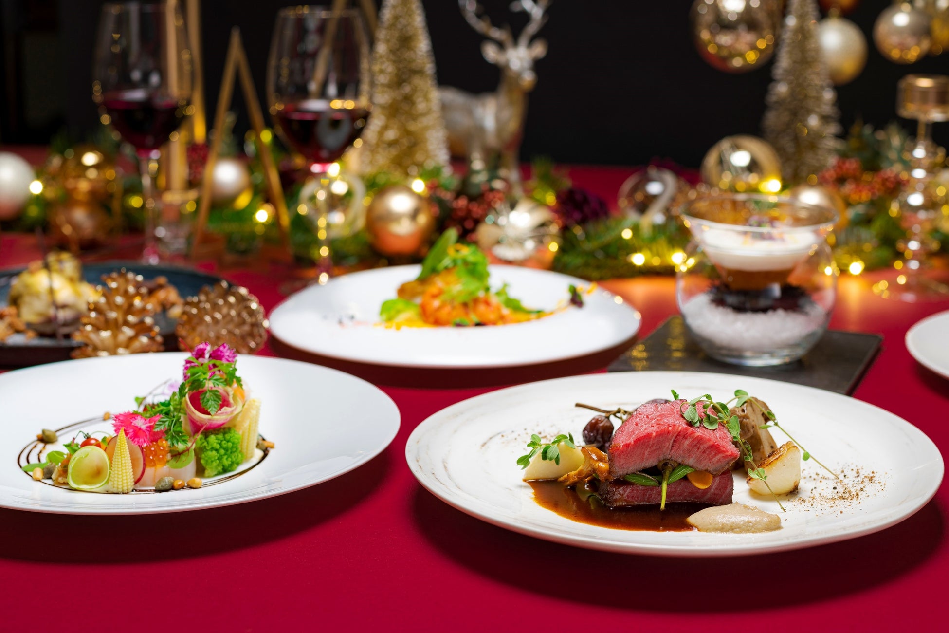聖夜を彩るフレンチ「ベイ・ビュー」のクリスマス限定ディナーコース