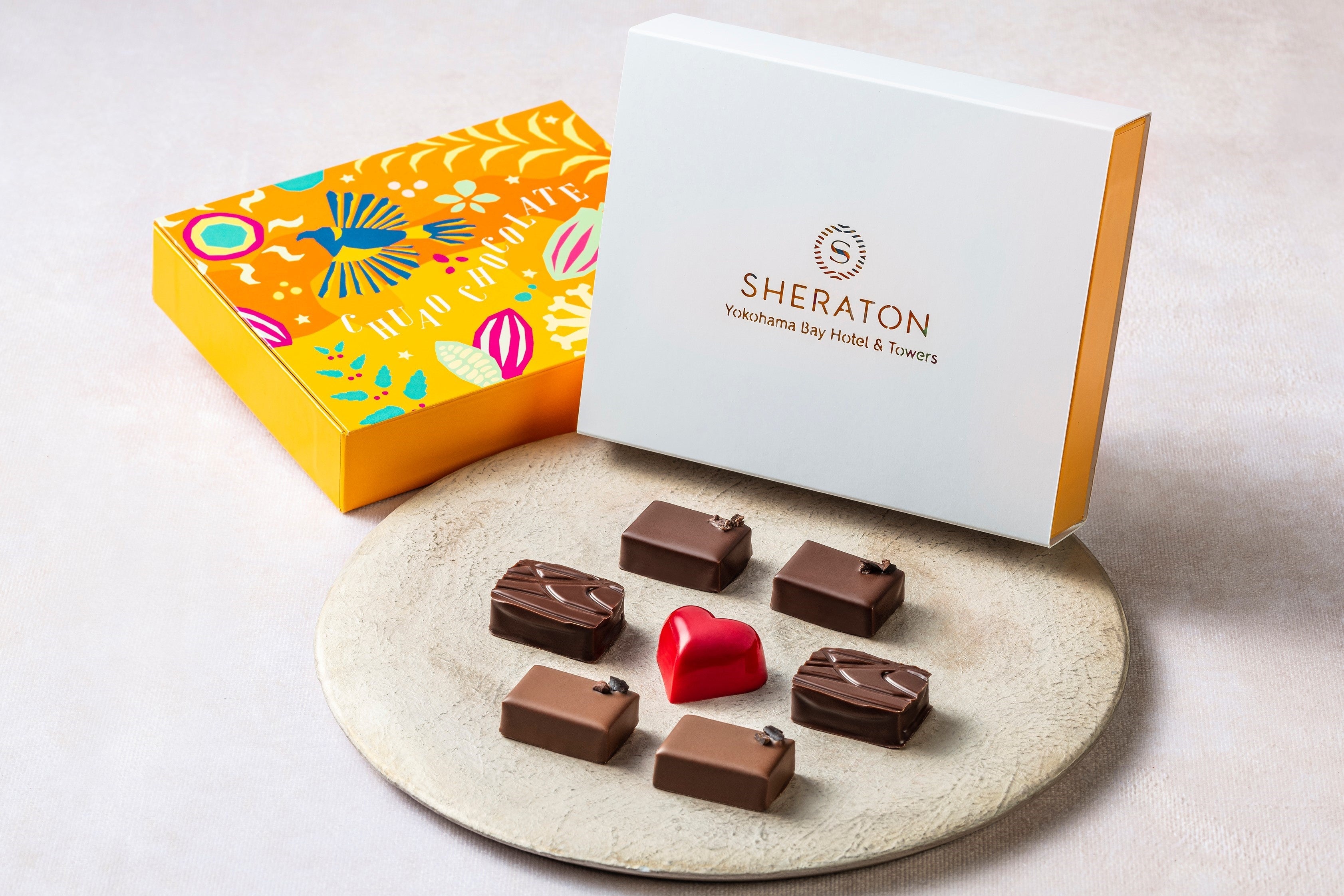 華やかなパッケージはバレンタインの贈り物にも最適