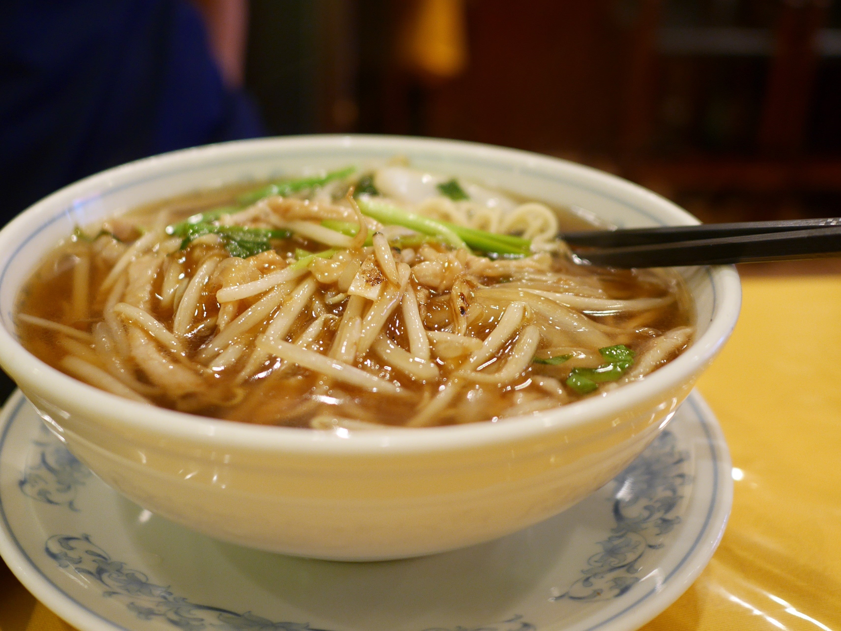 横浜発祥 野菜と肉のあんがのった「サンマー麺」（新メニュー）