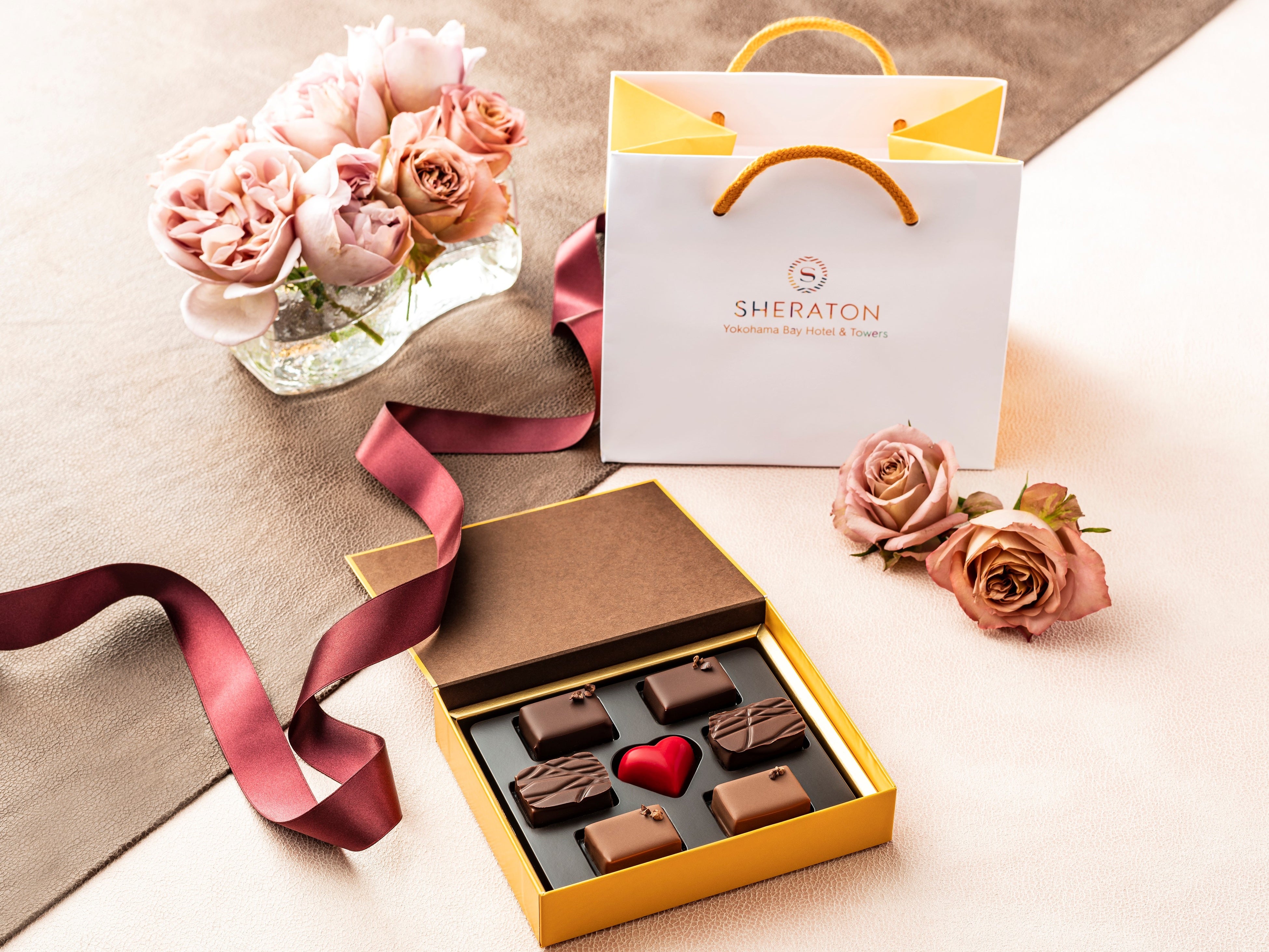 ≪1組に1箱プレゼント≫ベネズエラ産“チュアオ” のバレンタインボンボンショコラ「BÉSAME MUCHO（ベサメムーチョ）」