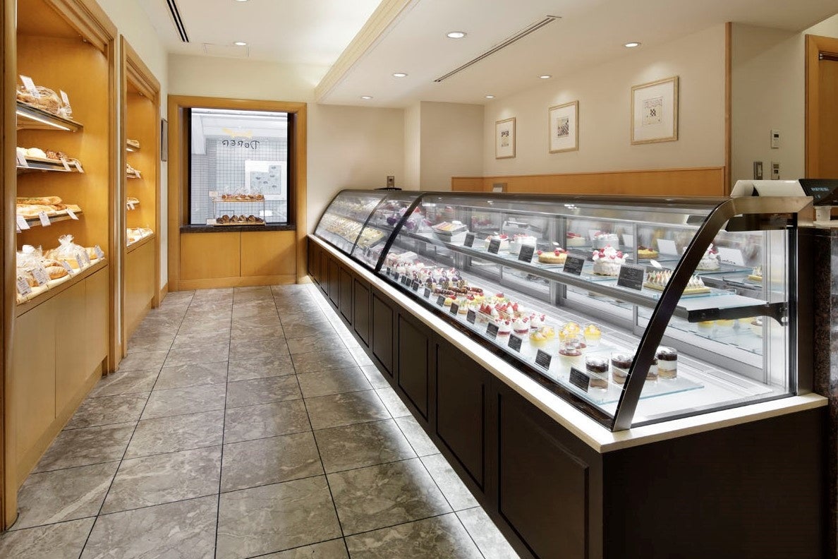 ペストリーショップ「ドーレ」（B1F）