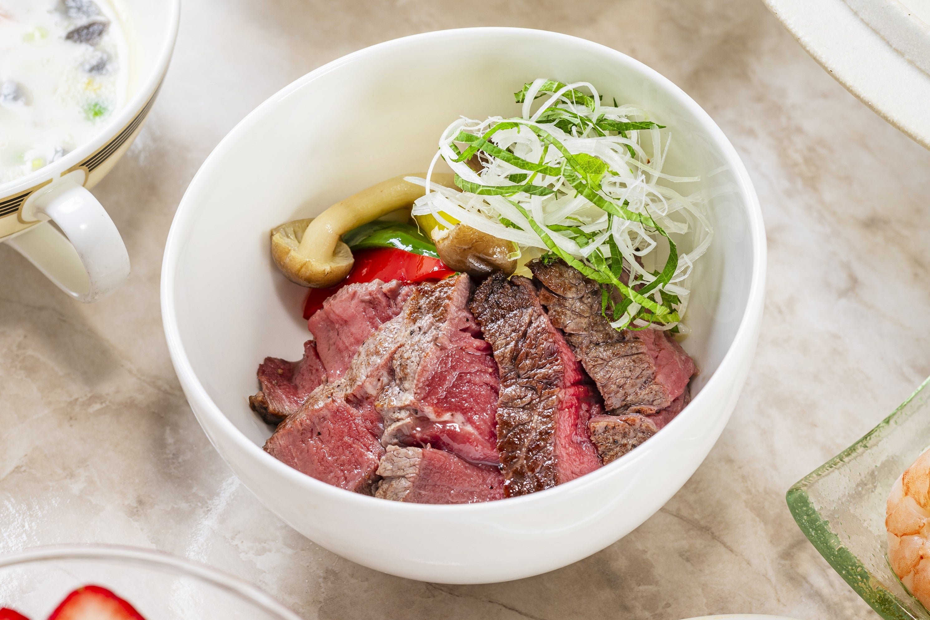 ステーキライスボウル