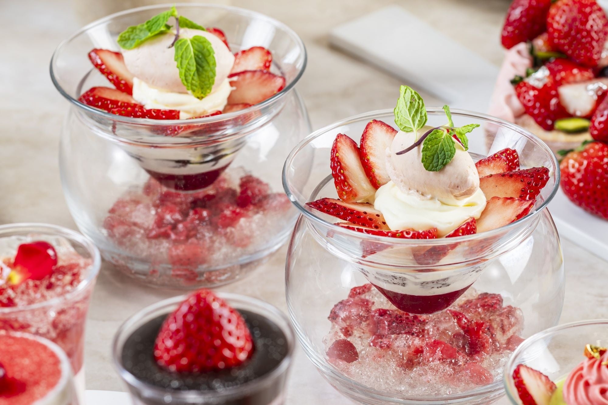 ストロベリーパフェ