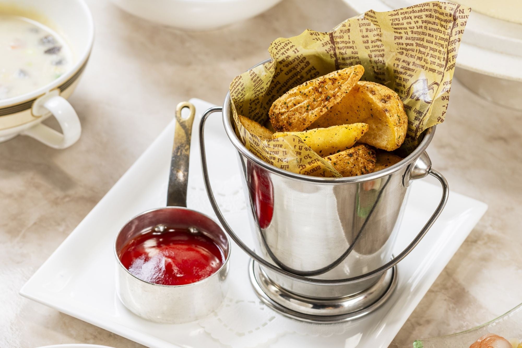 スパイシーフライドポテト