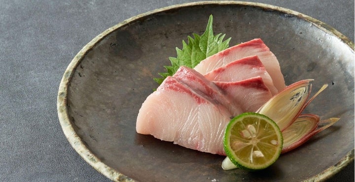 百年続くハマチ養殖発祥の地で育まれた新たなブランド魚、「百年はまち」が誕生! | 株式会社さかなファームのプレスリリース