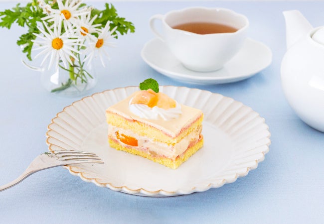 「季節のショートケーキ ~ももと紅茶クリームのケーキ~」