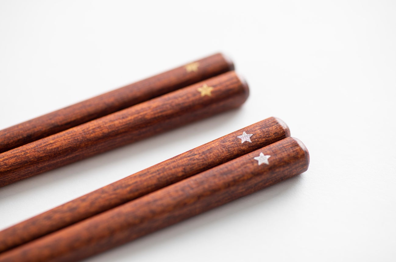 食洗機対応箸 スター 金 1,320円（税込）、食洗機対応箸 スター 銀 1,320円（税込）