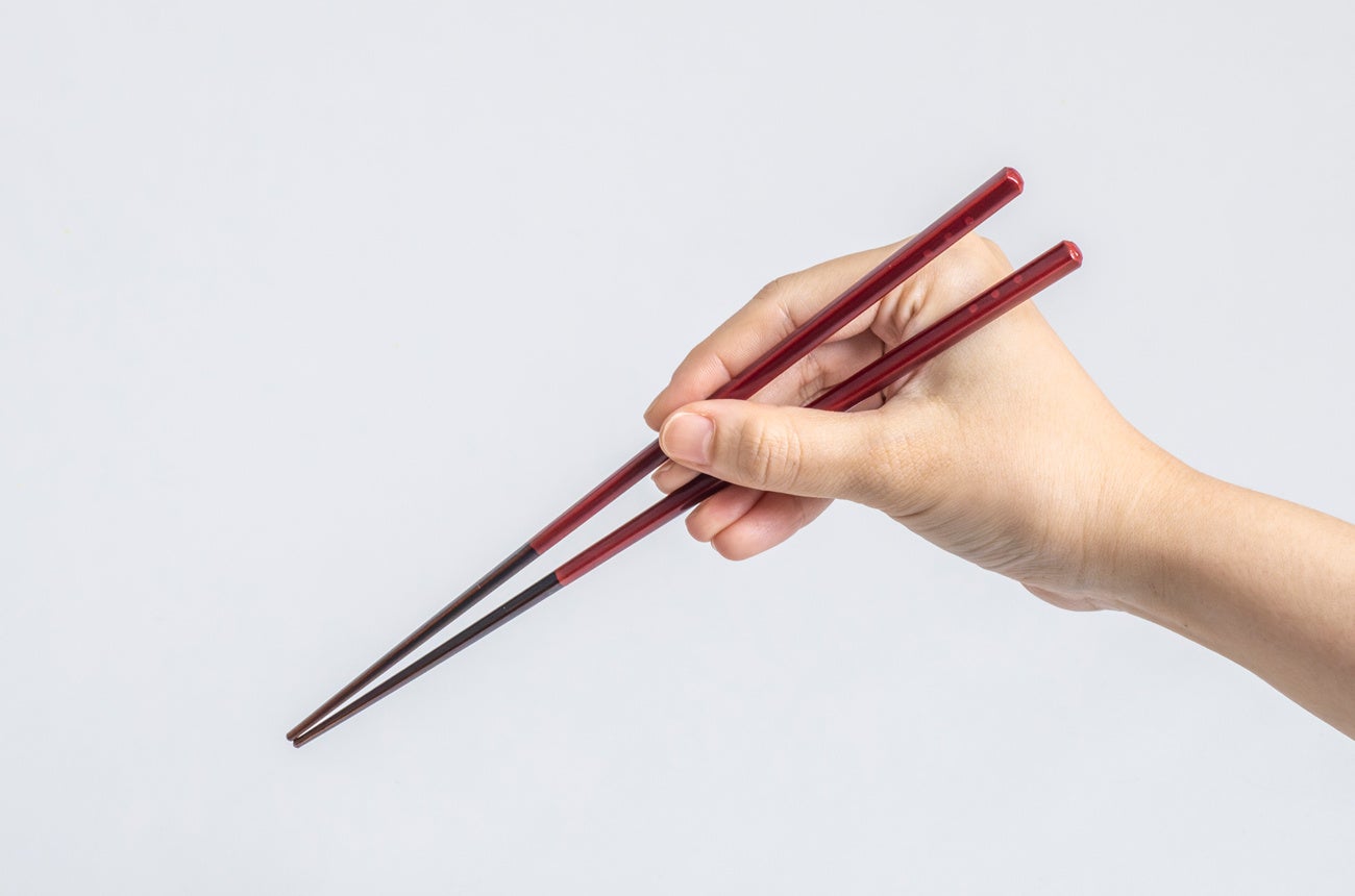 食洗機対応箸 竹ドット 赤 1,760円（税込）