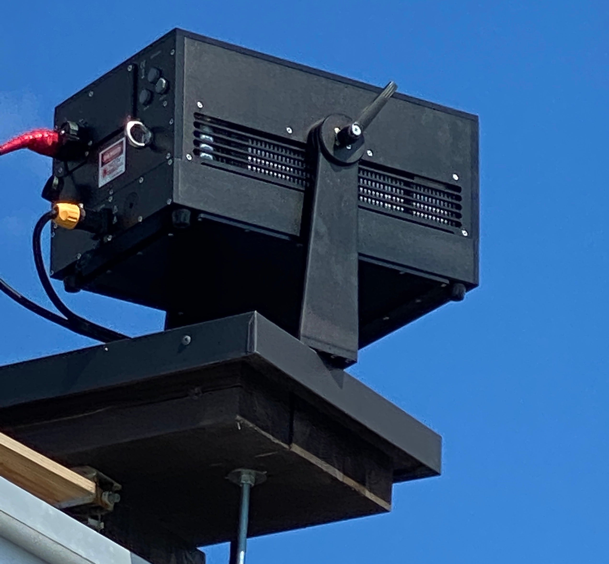 22W フルカラーモデル