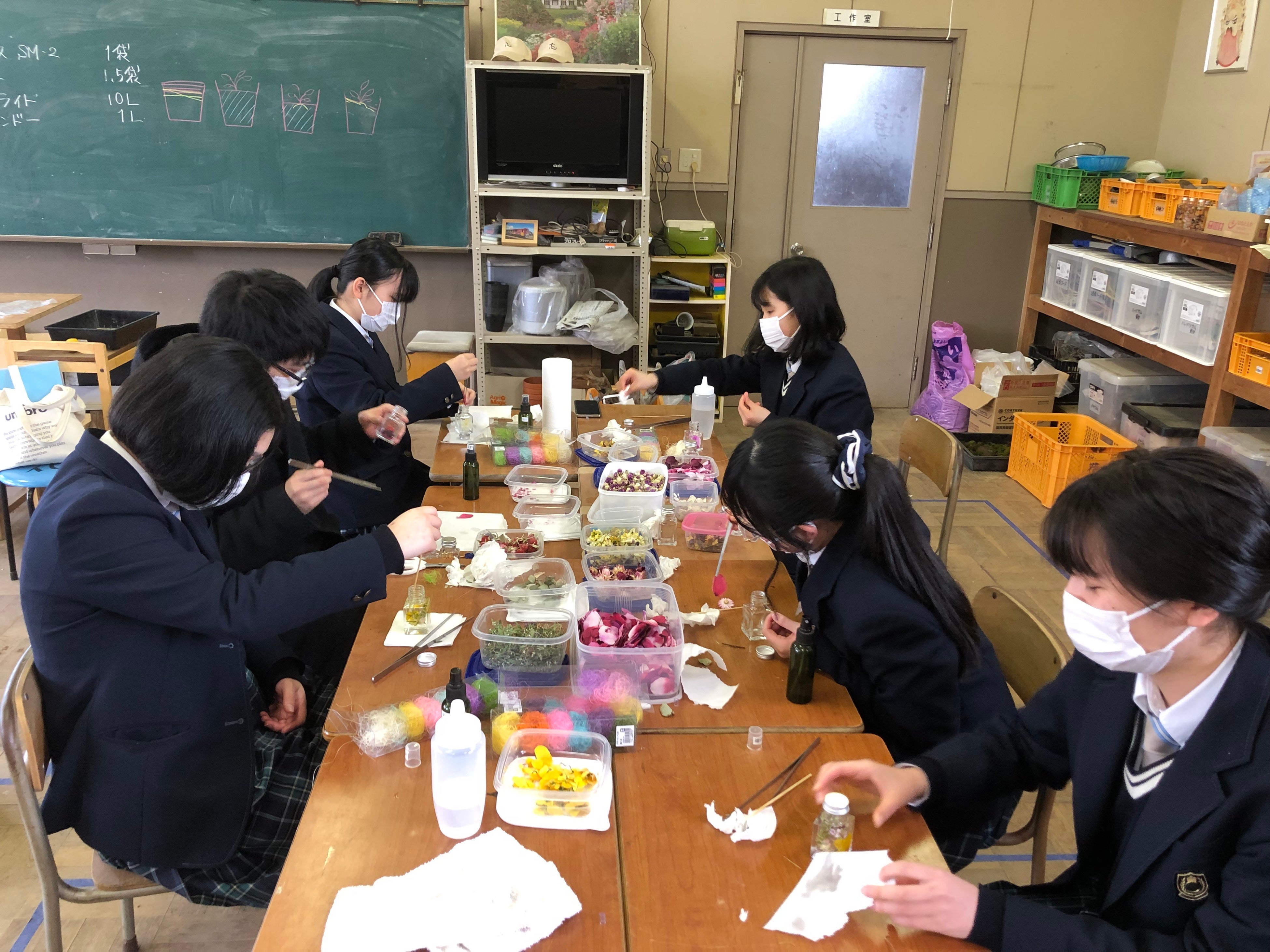 母の日にエシカルなギフトを。ロスフラワーからできたハー