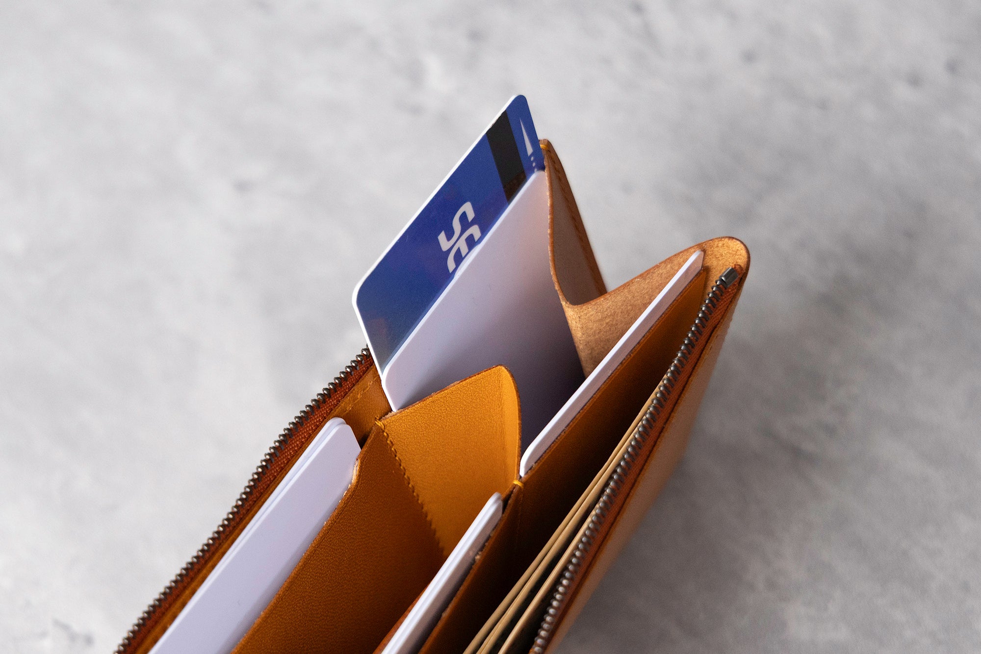 STATUSY『 il modo Air 』長財布 ネイビー 右利き 最小を目指した長財布 il modo （イルモード） – 革財布・革小物