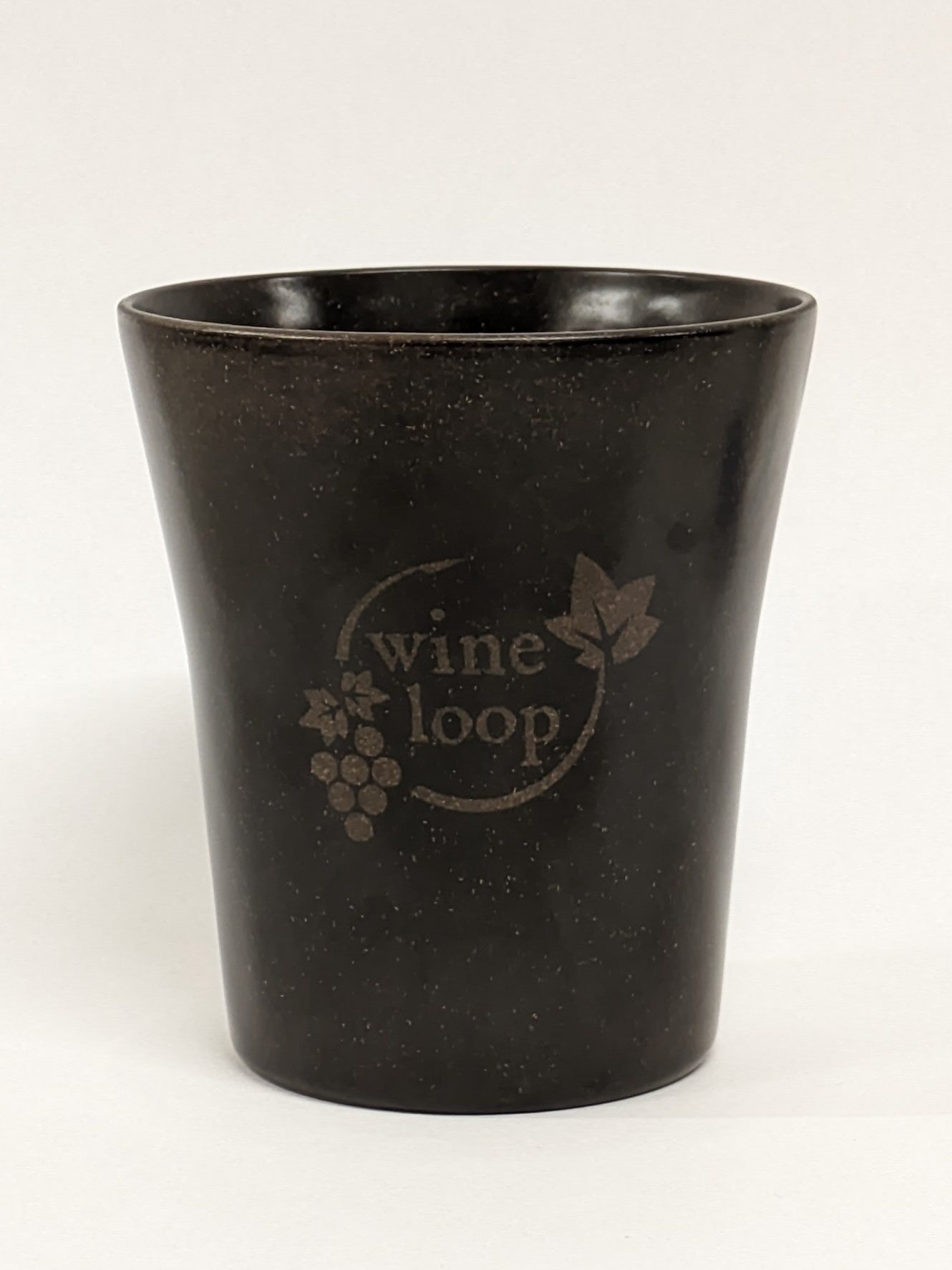 メニコン社との共創！ワインの副産物をアップサイクル「wineloop