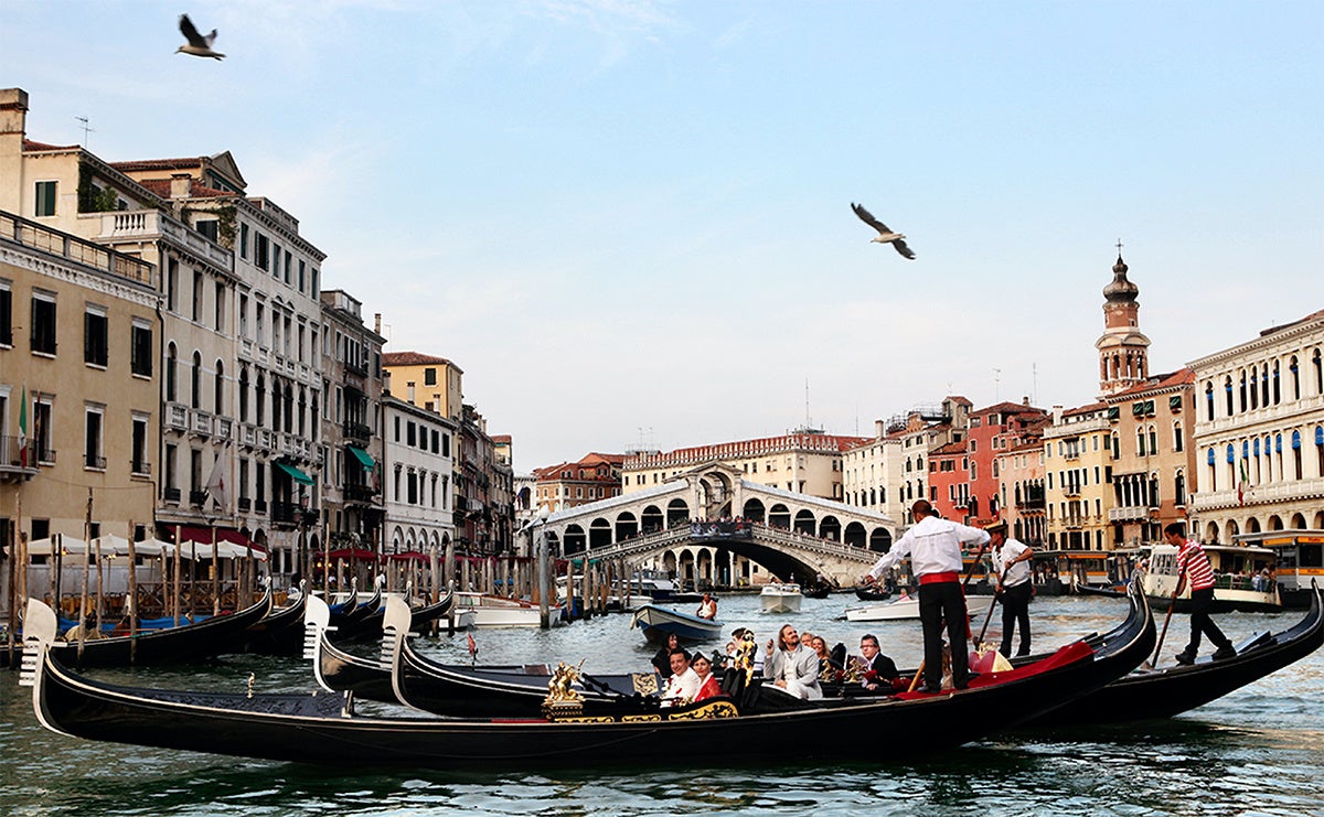 アニバーサリーエージェントイメージ（より魅力的で「たった一つしかない」 記念日をプロデュース）