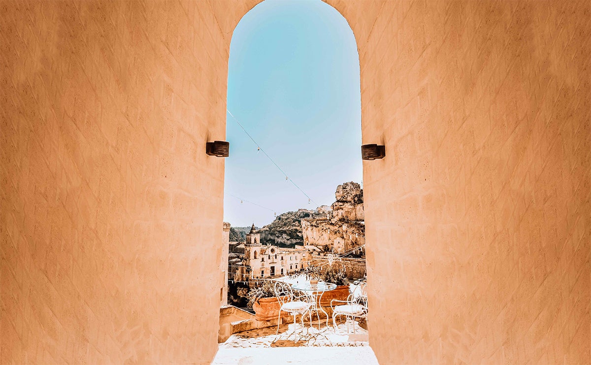 サンタンジェロ ラグジュアリー リゾート(映画「007/ノー・タイム・トゥ・ダイ」の撮影地、世界遺産マテーラでのシネマチックW)