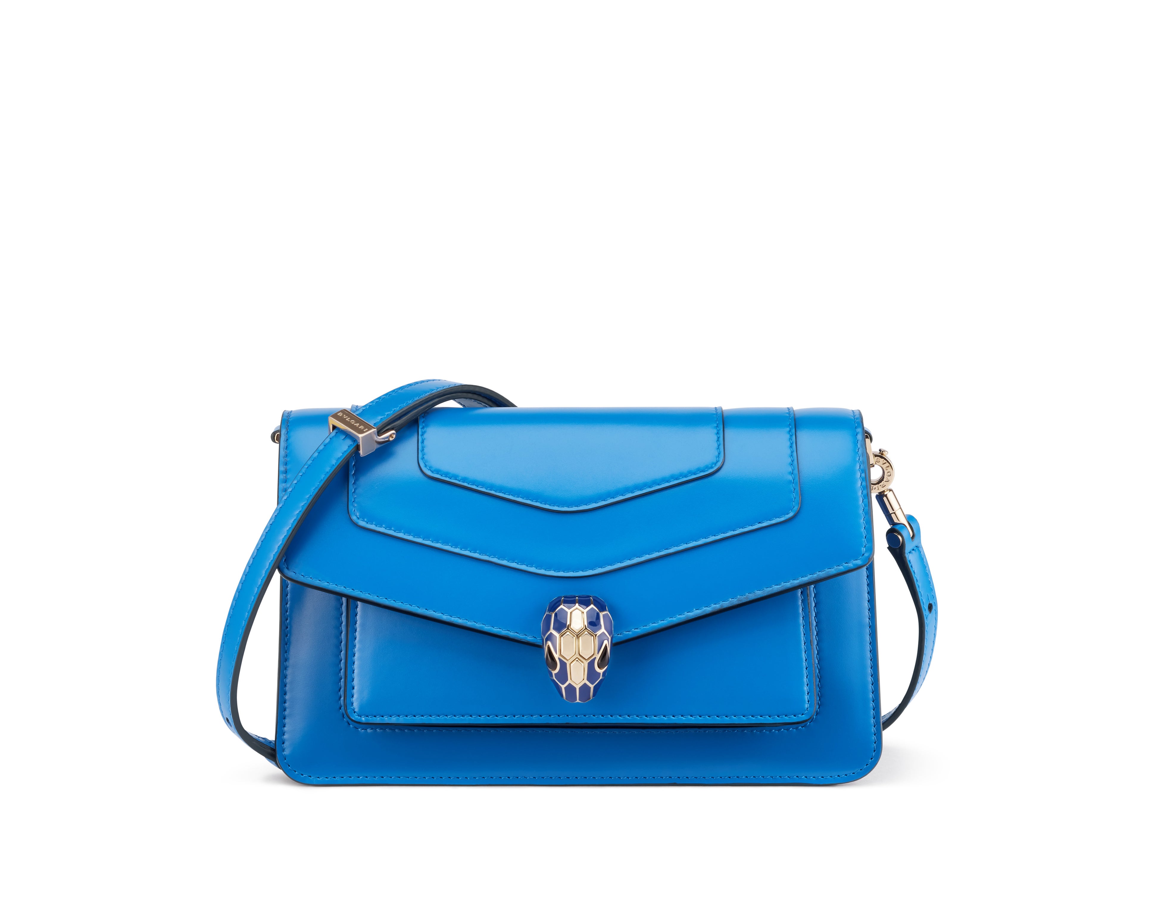 ブルガリ 2023 年秋冬アクセサリーコレクションよりデニムを