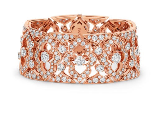 ゼンデイヤ、第96回アカデミー賞でブルガリのハイジュエリーを身に着ける ゼンデイヤ、第96回アカデミー賞でブルガリのハイジュエリーを身に着ける