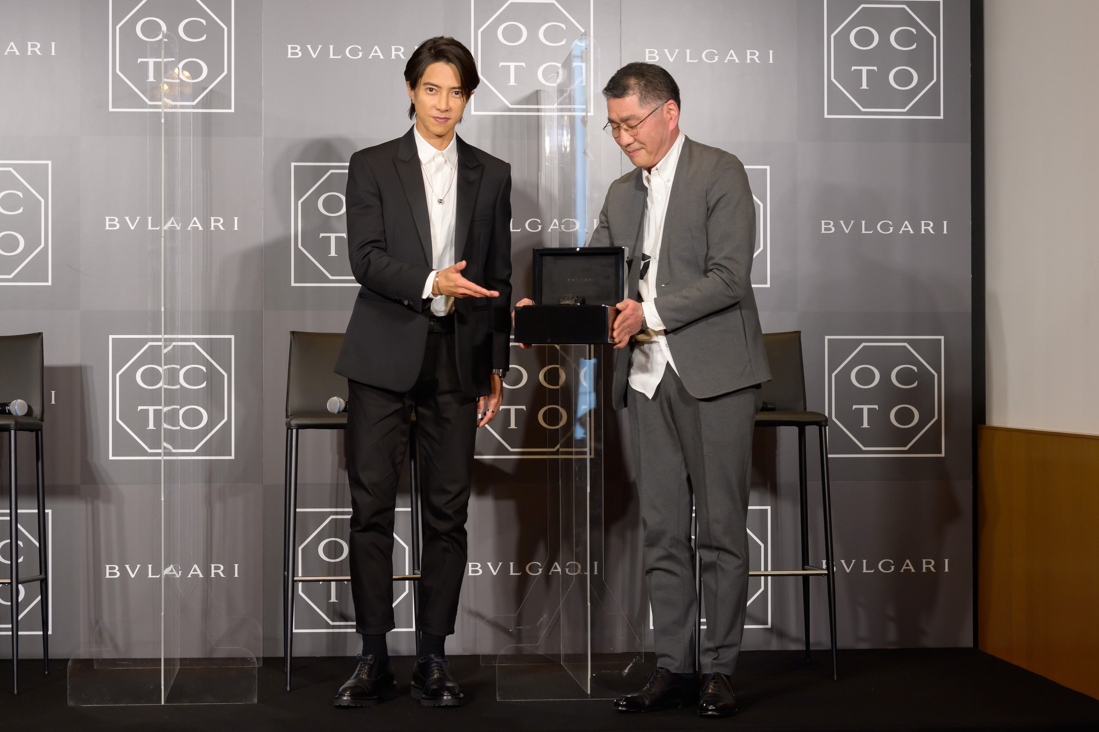ブルガリ「オクト10周年記念イベント」記者会見を開催