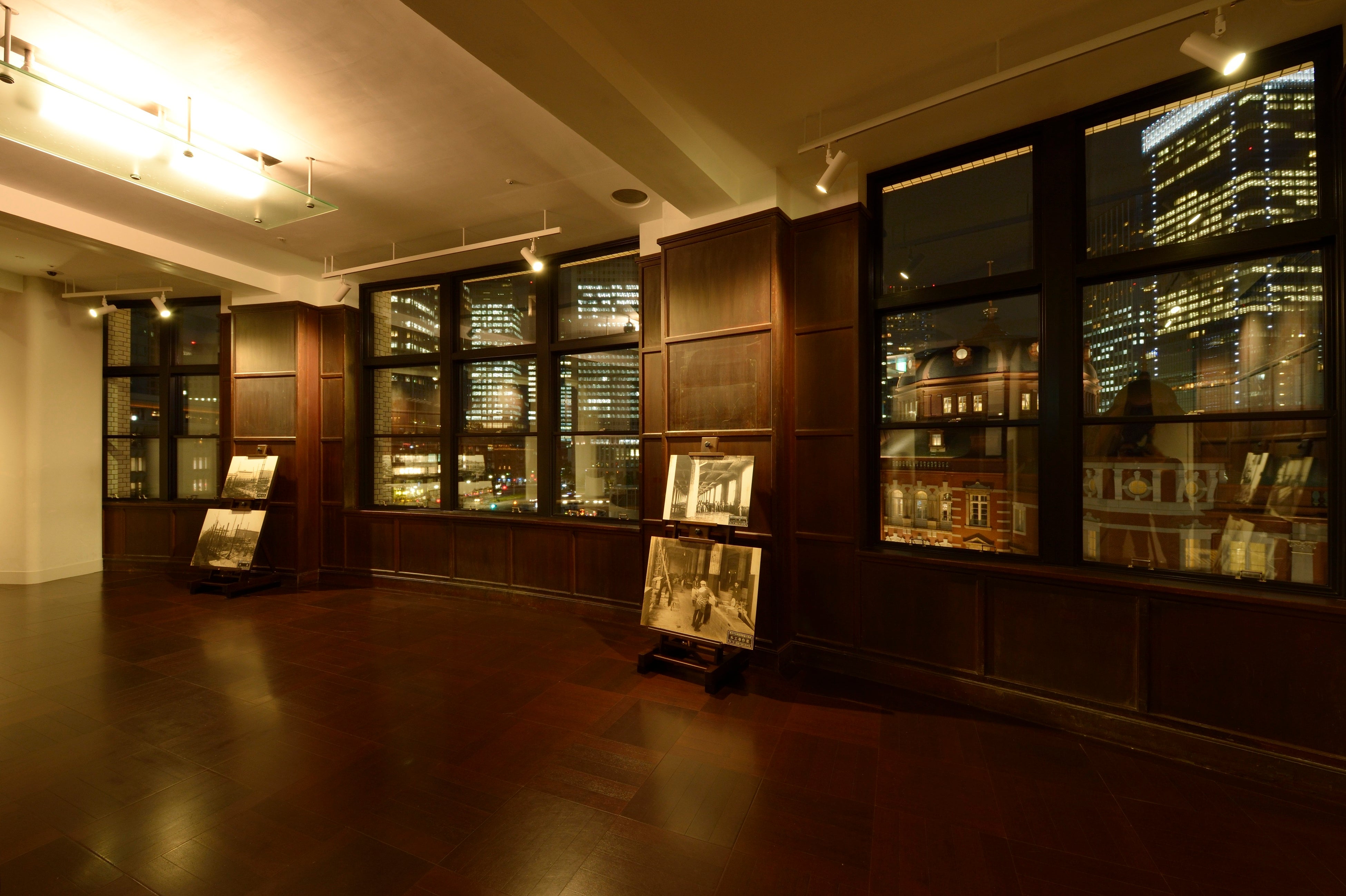 KITTE4階　旧東京中央郵便局長室