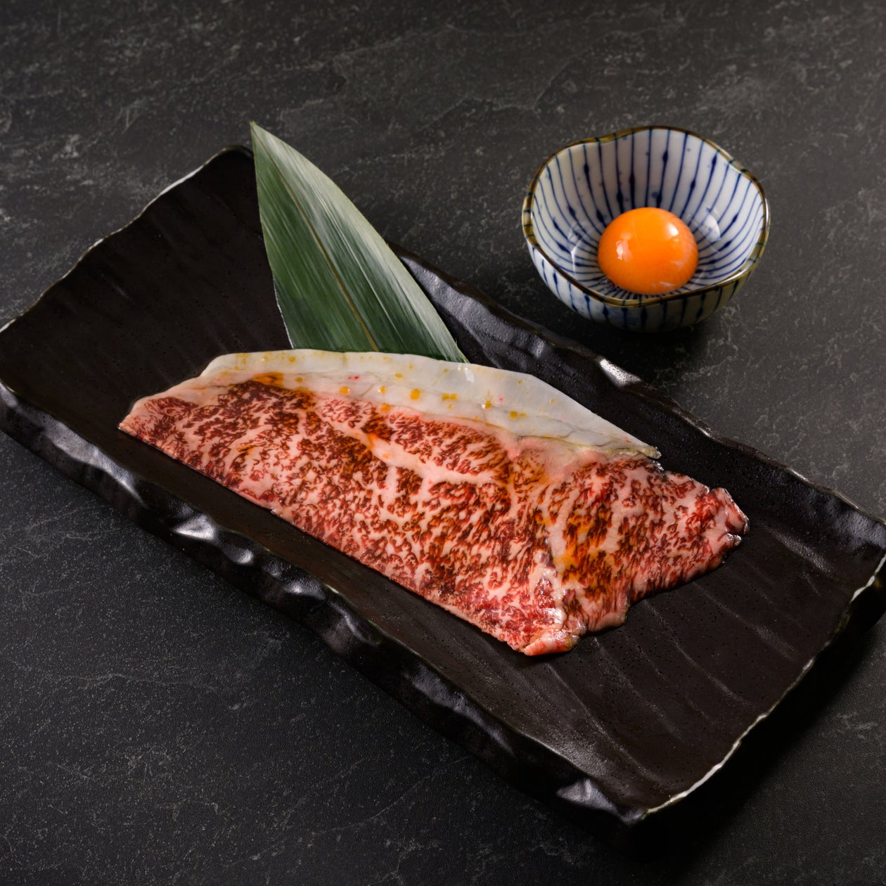 焼肉『牛恋』が昼開催の忘年会コース、夜の宴会離れに対応