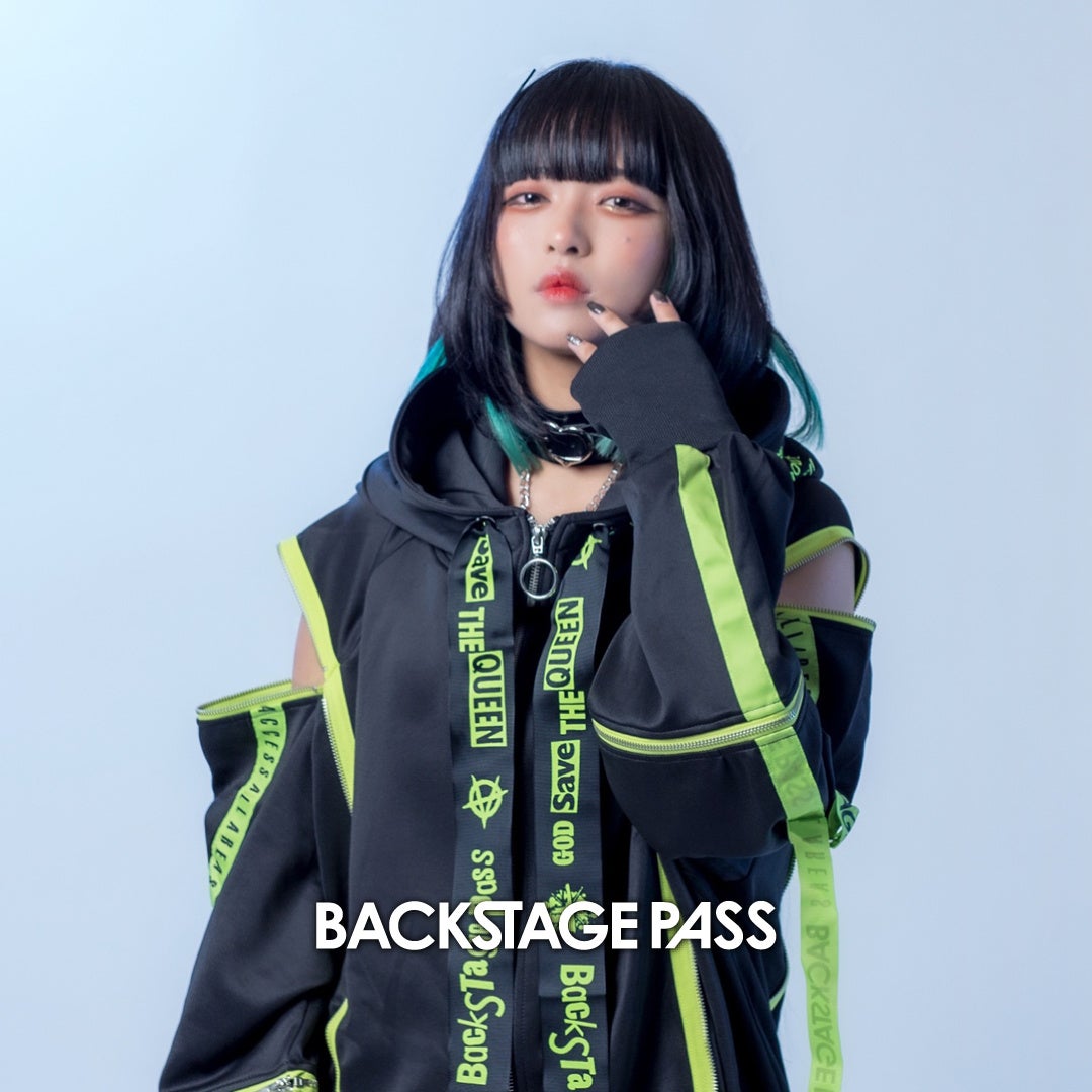 NEW SHOP「BACKSTAGEPASS」では インフルエンサーモデルとのコラボ商品