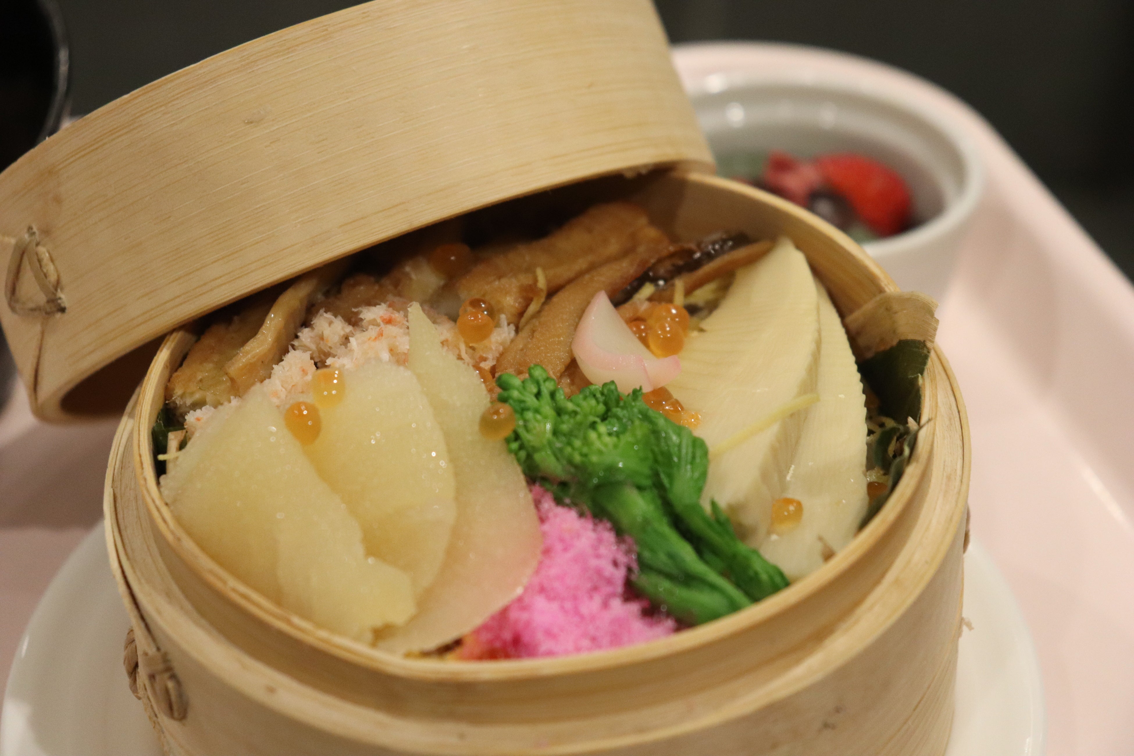 福島県産穴子の蒸し寿司